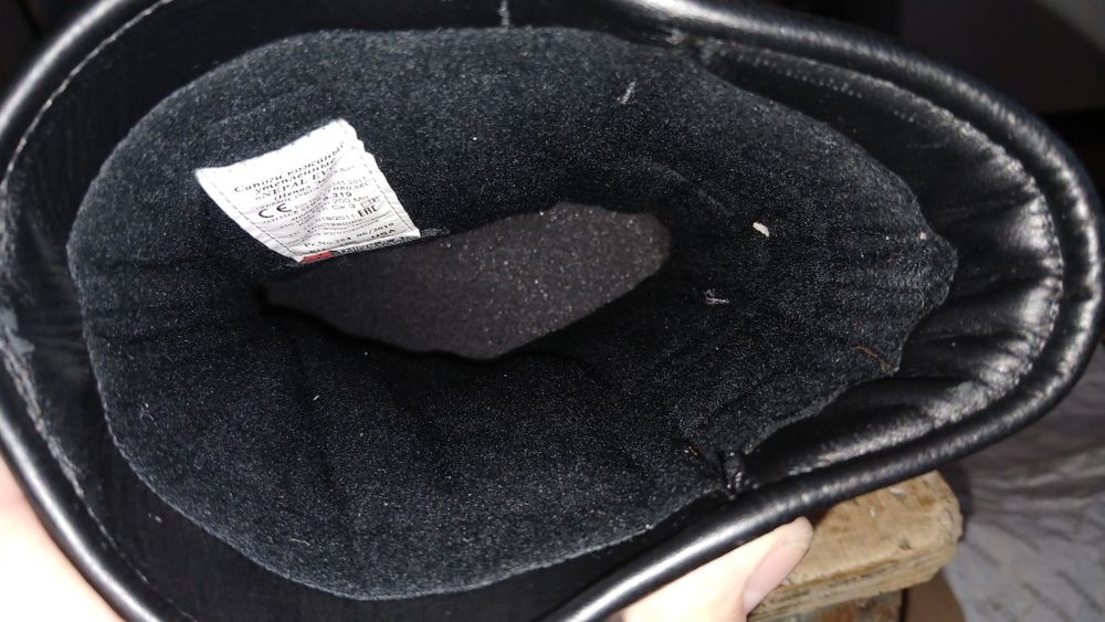 Новые спец.сапоги для работы.