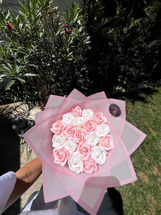 Buchet 101 trandafiri sapun/ stitch Angel/  albastrau roz mov roșu