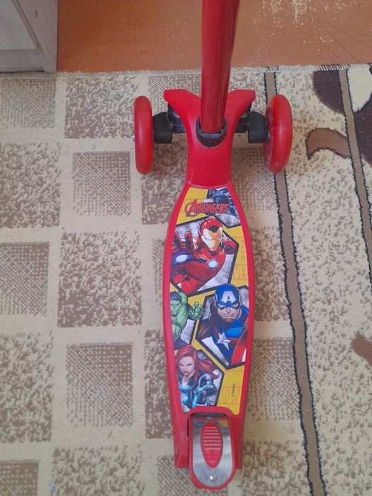 Продам детский самокат