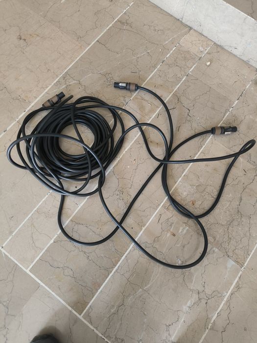 Bas activ și sateliti