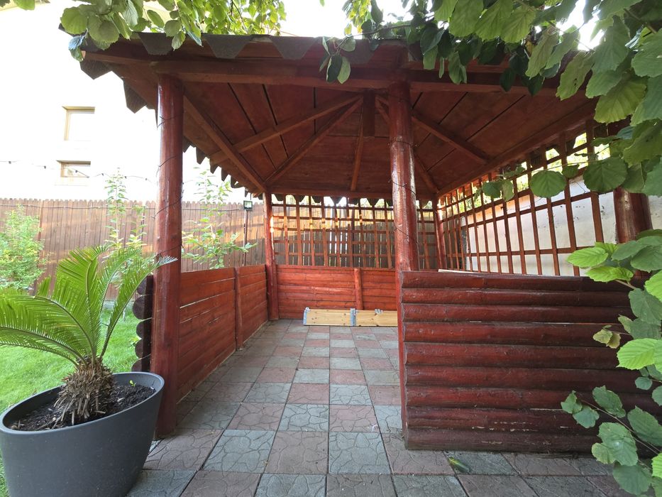 Foișor rustic rezistent si mare