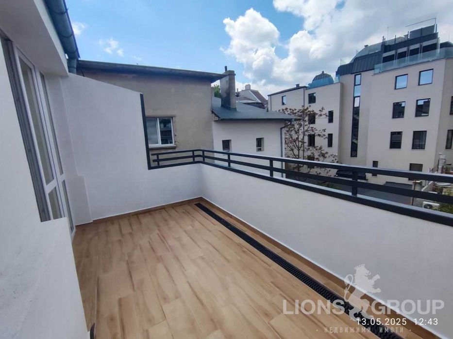 Дава се под наем Тристаен апартамент в Варна, Център - 100 кв.м за 897.6 € - Снимка #6