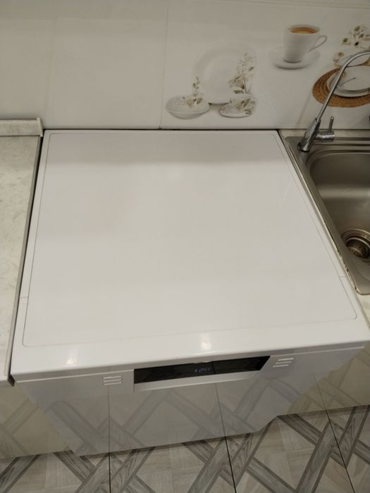 Посудомойка б/у продам