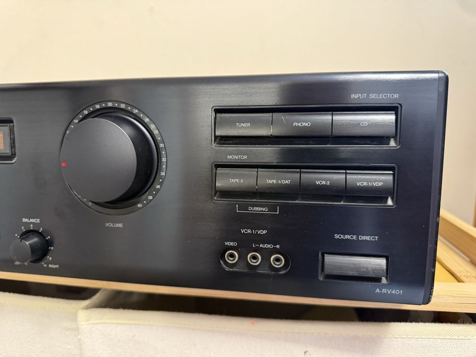Onkyo A-RV401 Мощен и качествен стерео усилвател