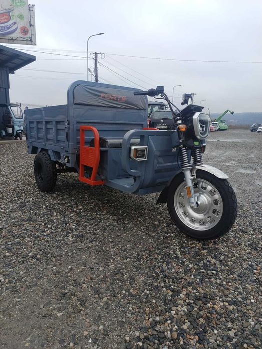 Forte 1000 Cargo – Triciclu electric cu basculare hidraulică