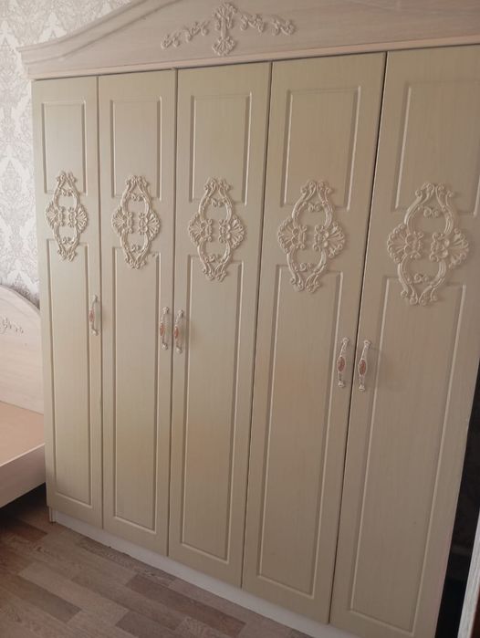 Продам Шифонер и тремо б.у