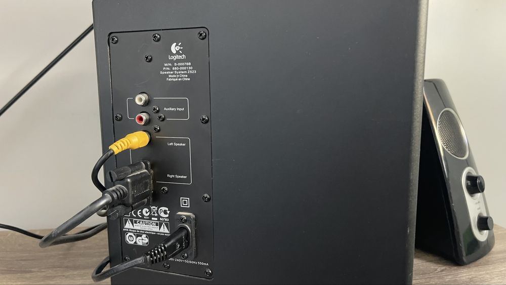 Boxe 2.1 Logitech Z-523, 40W RMS, negru