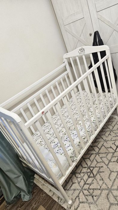 Продам коляску, кроватку, стульчик