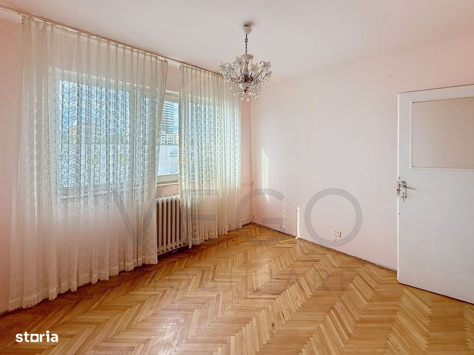 Apartament cu 4 camere decomandate la 2245 eur/mp in Manastur