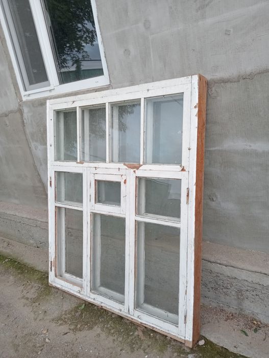 Окно деревянное.
