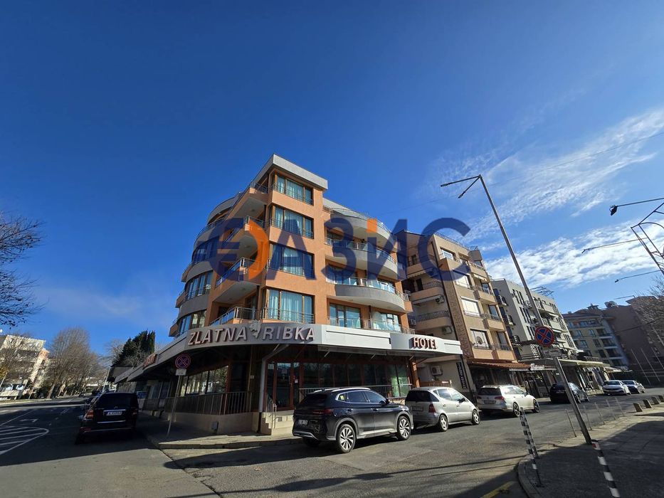 Голям подземен Гараж в сграда Златна рибка, Несебър, България, 33,44