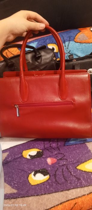 Продаются три сумки не дорого!