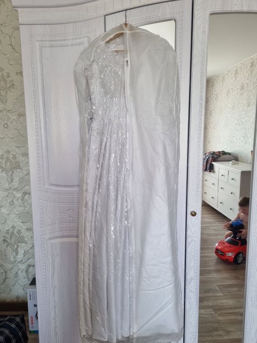 Продам свадебное платье