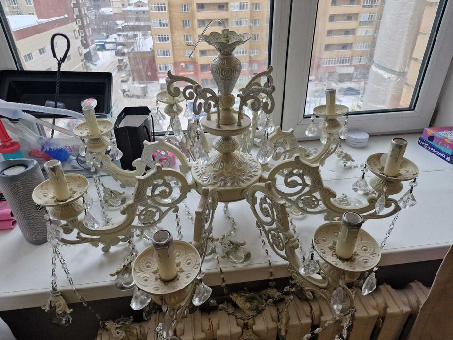 люстра металлическая потолочная