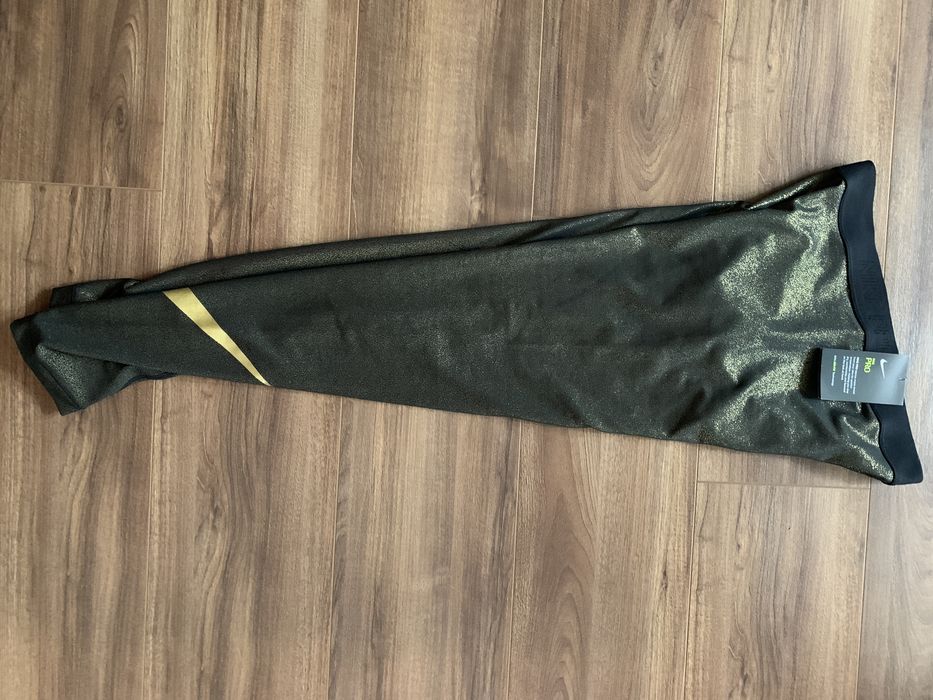 клин Nike Pro Sparkle Gold Training leggings