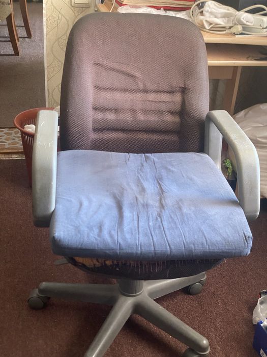 Компьютерный стол + кресло