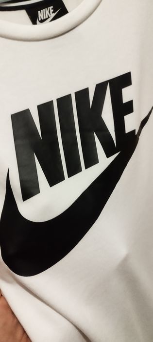 Vând Tricou Nike M