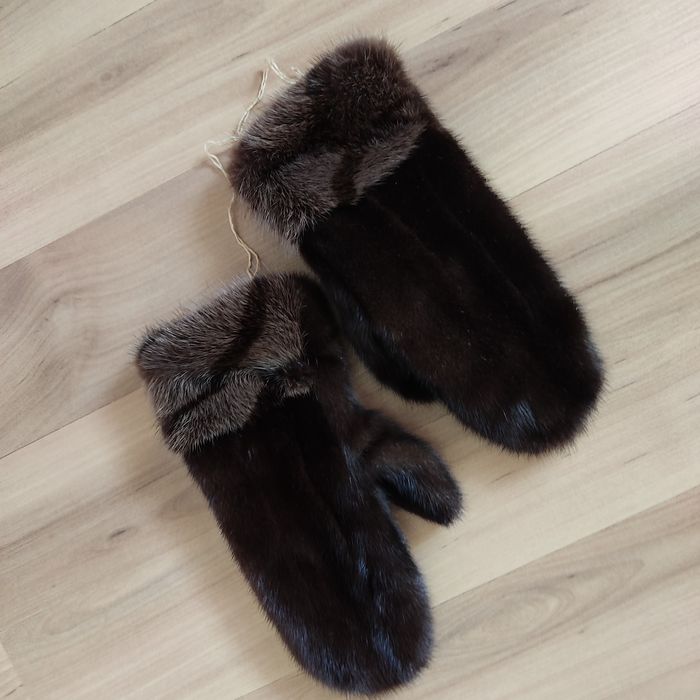 Продам варежки норковые