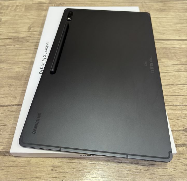 Prodam Idyal Samsung Tab S8 ultira 5G