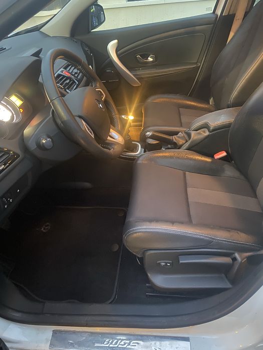 Vand renault  megane 3 bose edition 1.4 TCe