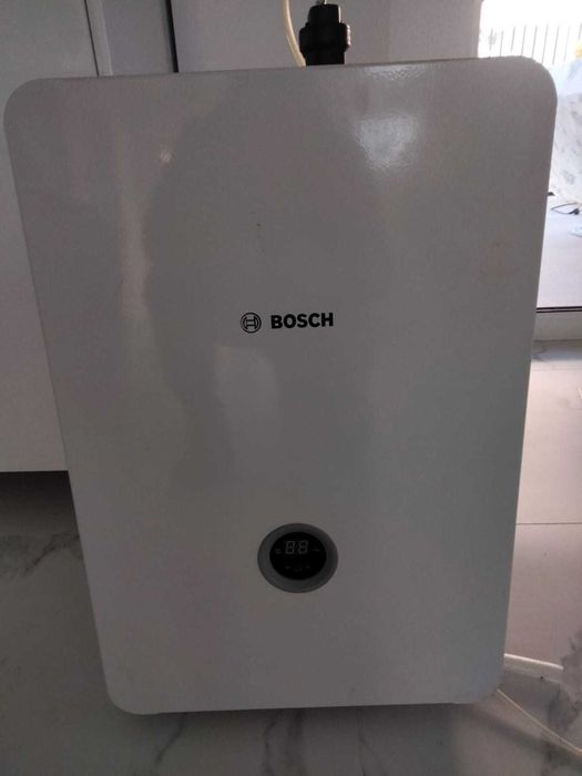 Centrala termica electrica Bosch 24kw, an 2023