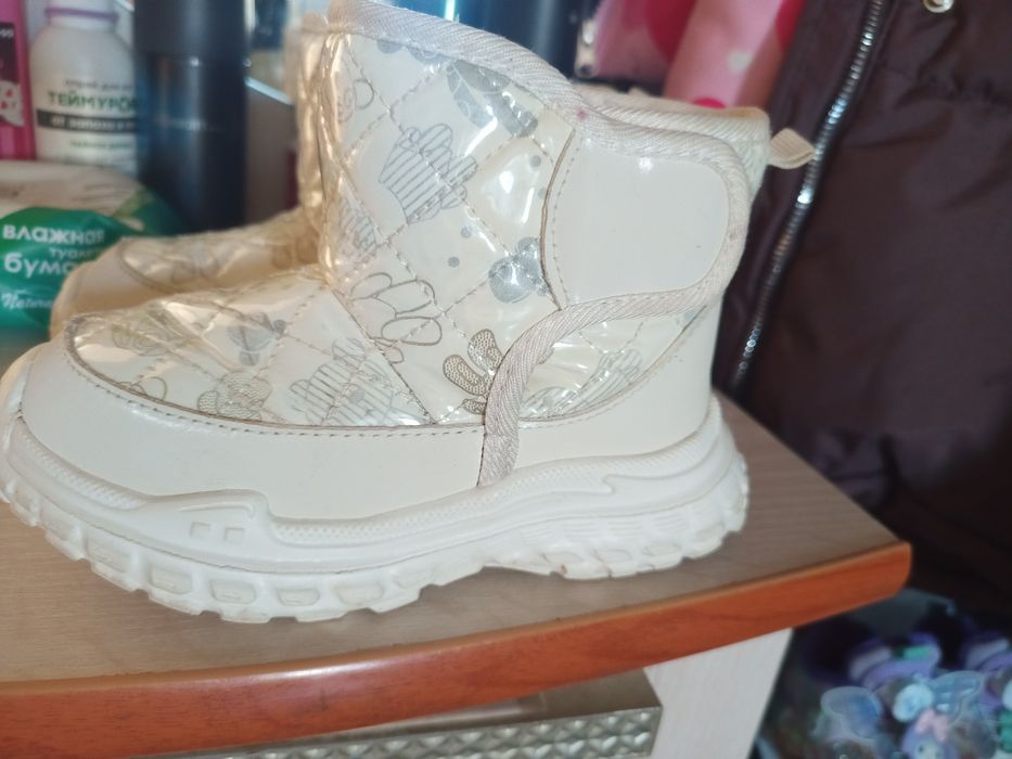 Продам обувь по 1000тг