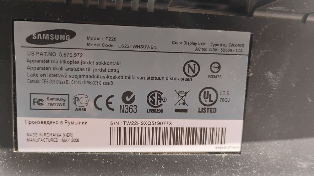 Продавам монитор Samsung