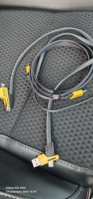 Cablu de încărcare rapidă 4-în-1.