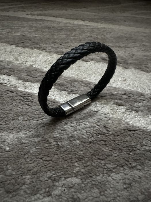 Мъжка кожена гривна