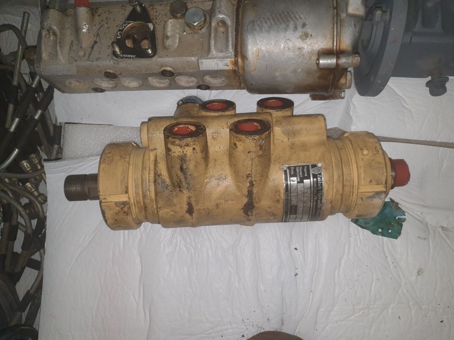 Cilindru directie vola L34 si fadroma L200