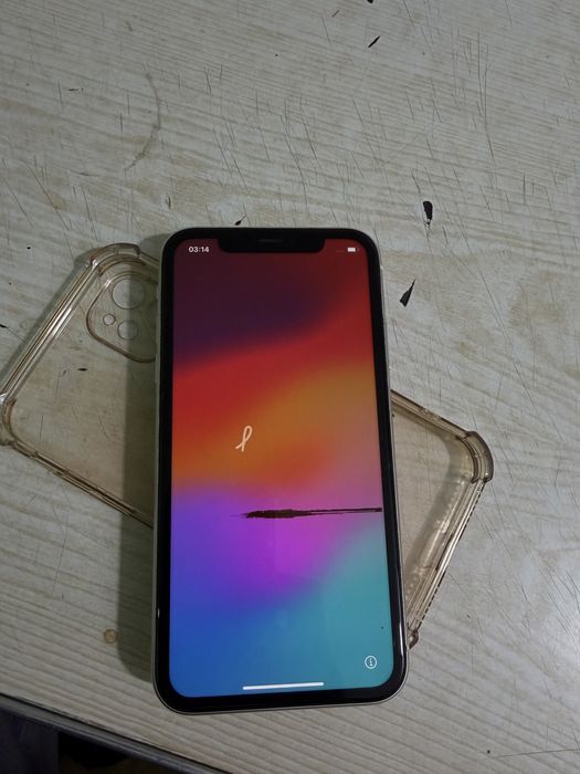 Продам iphone 11 64gb