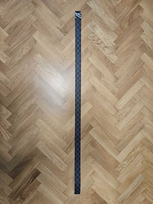 Louis Vuitton Belt – черен със сребърна катарама (120 см)