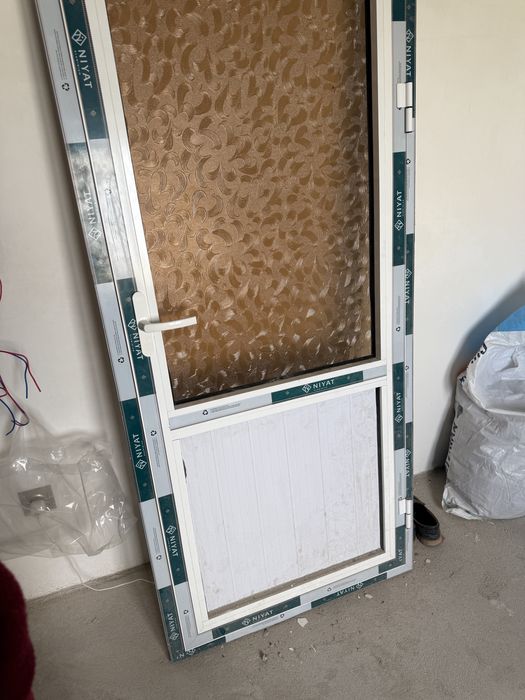 Дверь пластиковая 80*2050