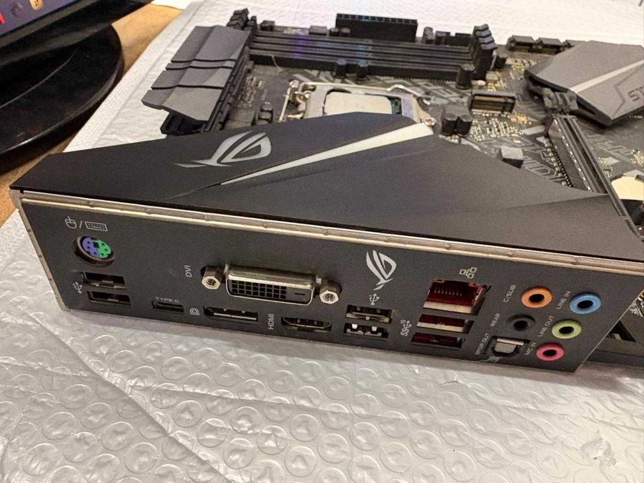 I7 8700 + ASUS strix b360f-gaming