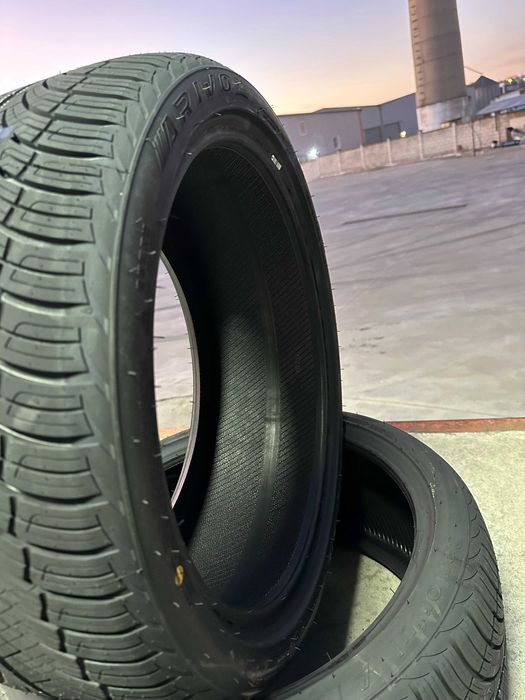 Всесезонен спорт пакет ARIVO 225/40R19 93W XL 255/35R19 96W XL