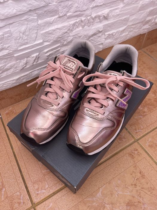 Adidași New Balance WL373GA2