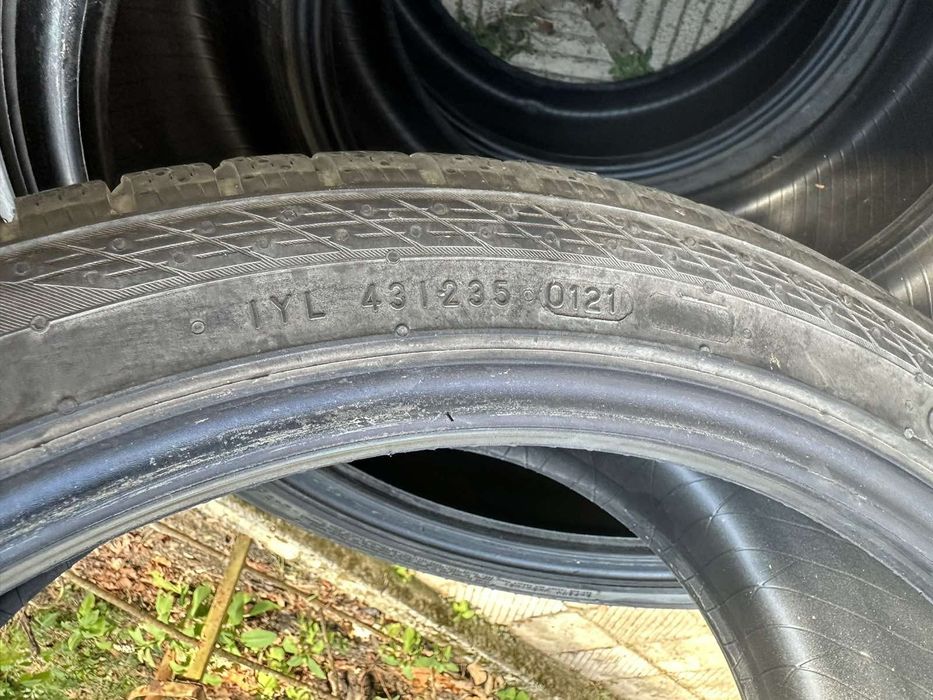 225/40/18 Nokian M+S
