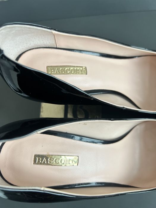 Женские туфли Basconi