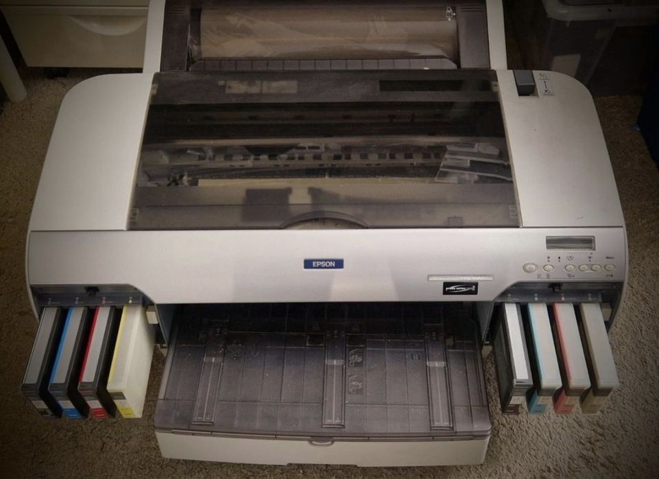 Imprimanta DTF EPSON   cu alb perfect  tricouri sepci  DTF LA METRU