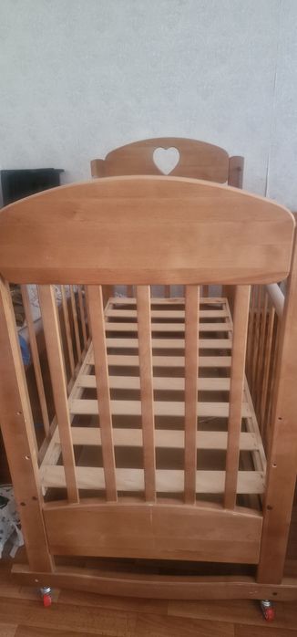 Детская кровать манеж