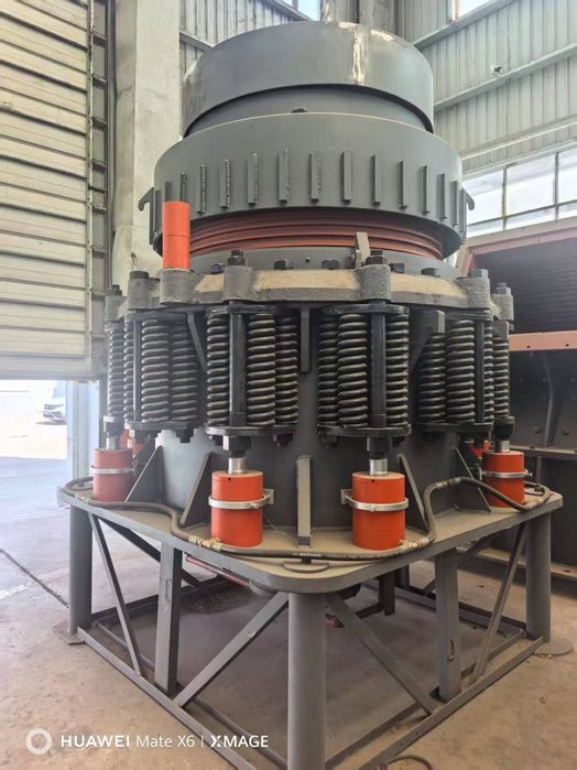 Дробилка Китай
Производительность 200 т в час
Конусная дробилка