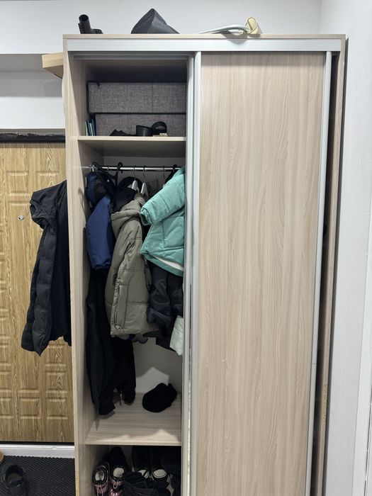 Шкаф для гостиной