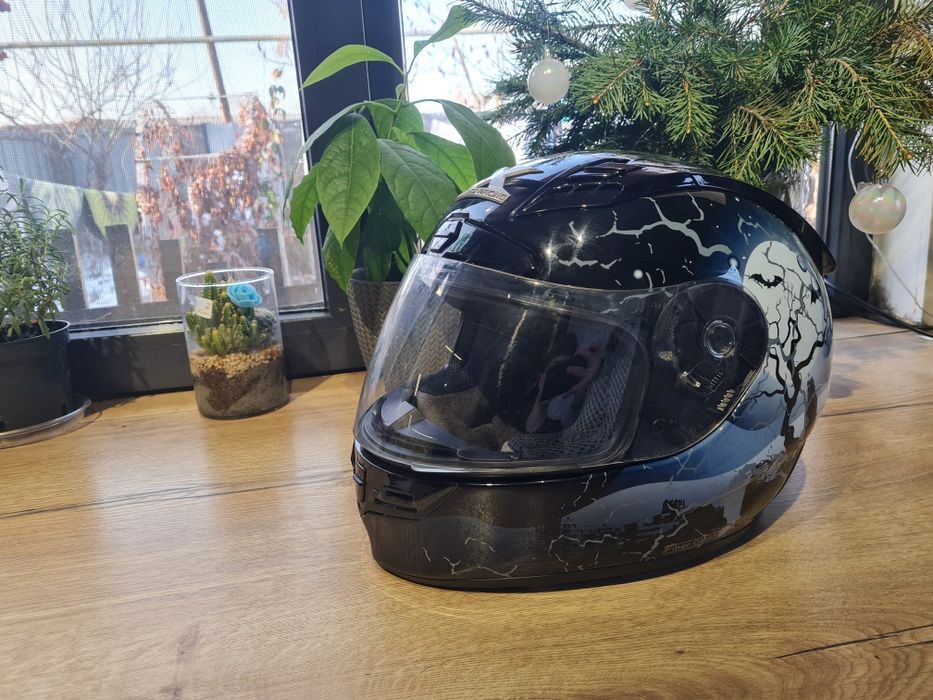Продам шлем для мотоцикла, мопеда и тд.