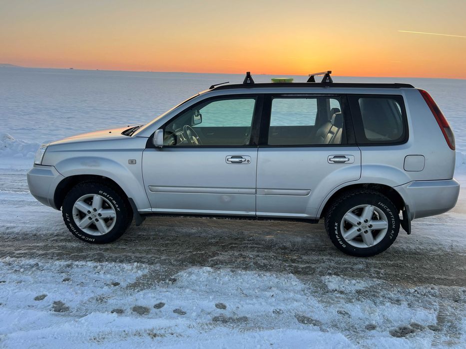Nissan X-Trail 2.2 dCi 4x4 | Trapă | Anvelope A/T | Fiscal pe loc