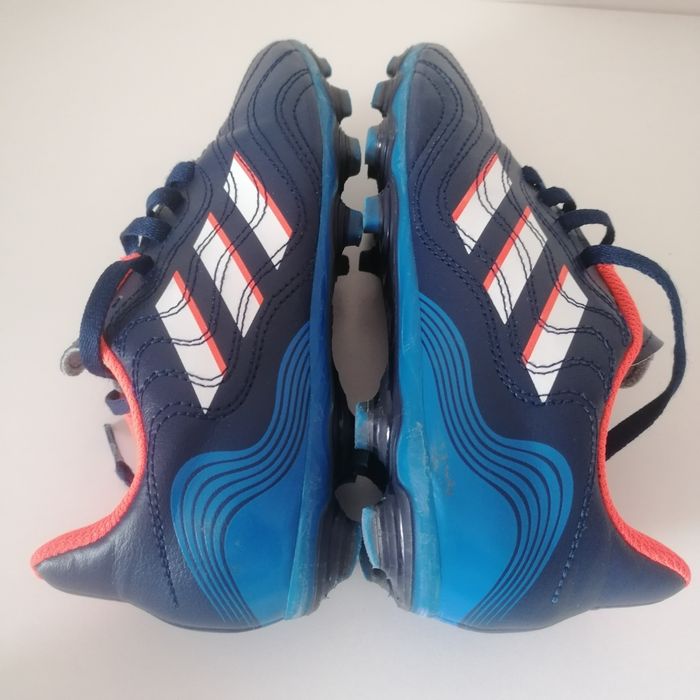 Номер 32, бутонки Адидас copa