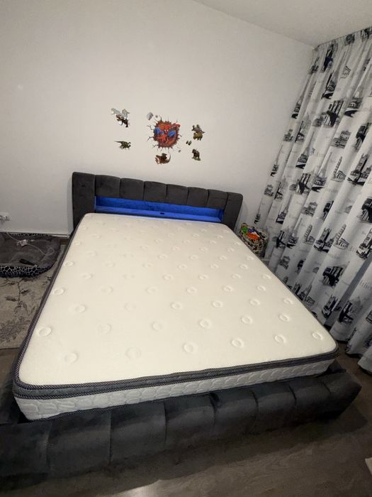 Pat 180x200 cu somiera rabatibila + saltea cu topper