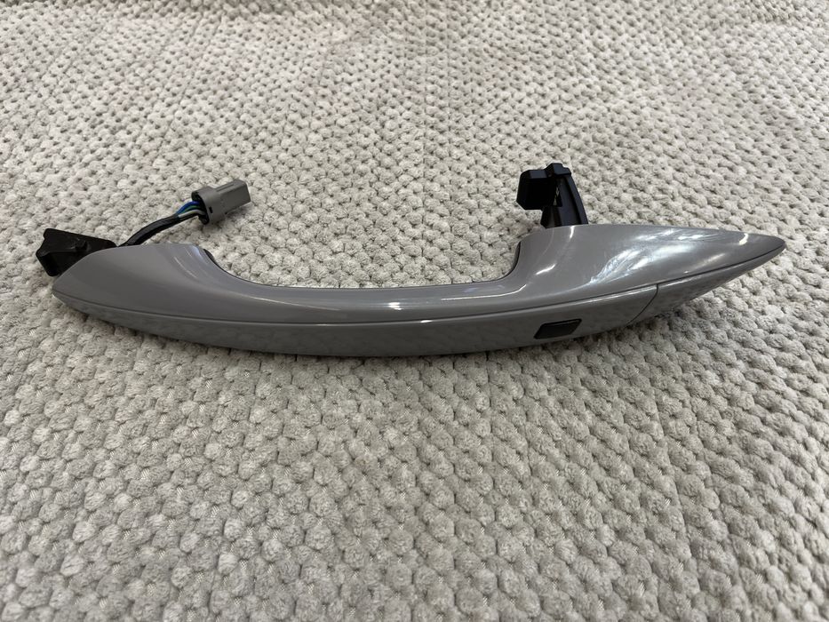 Ручка двери на Sonata DN 8