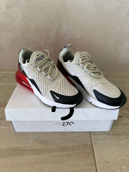 ТОП ОФЕРТА!Nike Air Max 270 Triple White