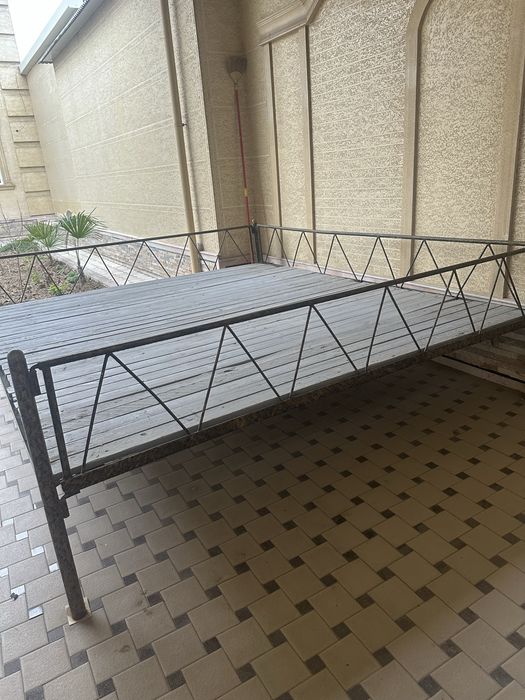 тапчан 320*280 Бекабод шахар