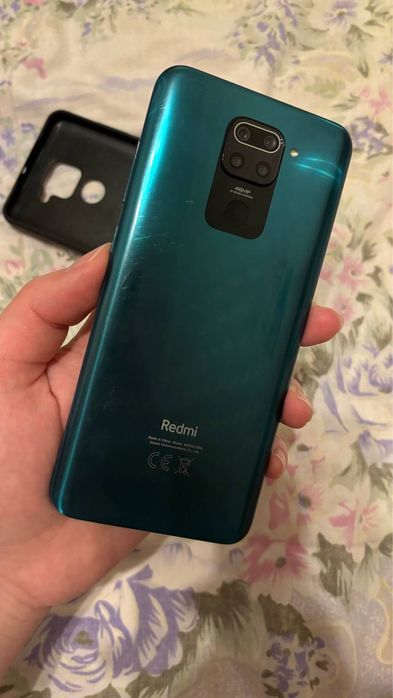 Продам телефон Xiaomi redmi note 9 4/128